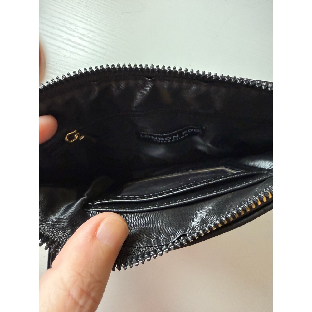 London Fog Black Quilted Wristlet Clutch Bag Gold Hardware Travel Wallet Pouch - Picture 3 of 4